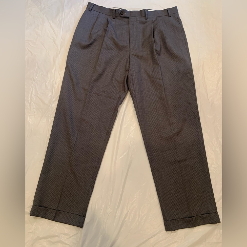 Lauren Ralph Lauren 100% Wool Men’s Grey Plaid Pleated Cuffed Dress Pants  38x30